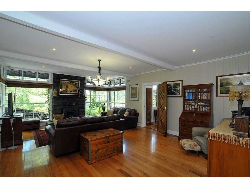 4 Ornata Road, Mount Dandenong VIC 3767