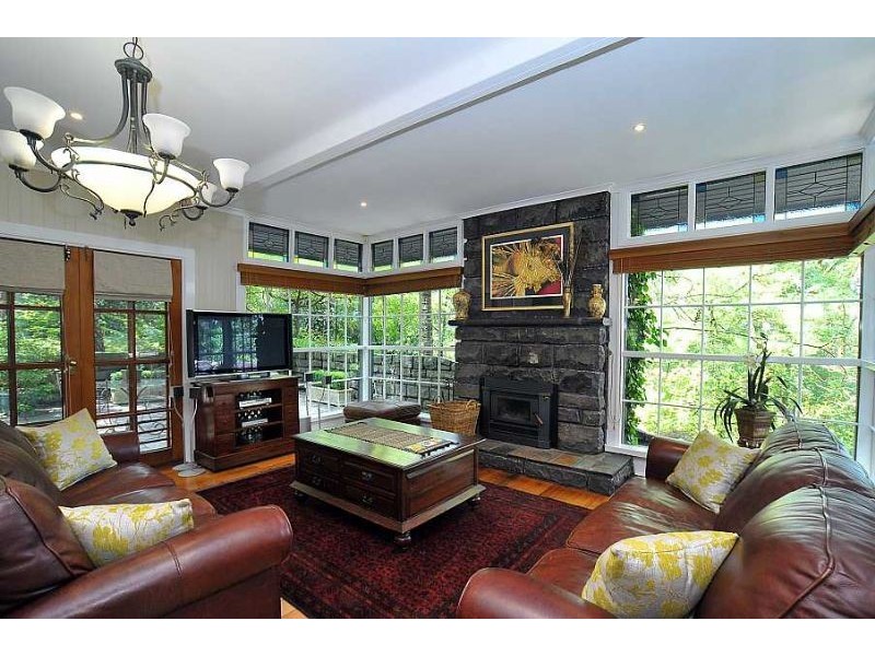 4 Ornata Road, Mount Dandenong VIC 3767