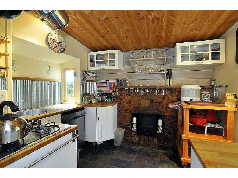 61 Ternes Road, Upwey VIC 3158