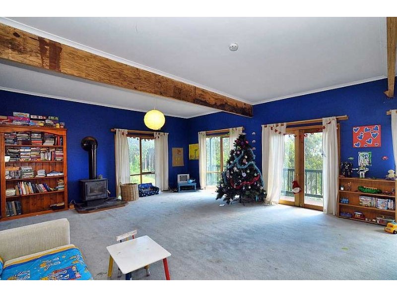 12 Ramage Road, Mount Dandenong VIC 3767