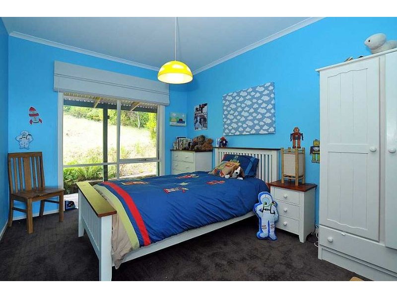12 Ramage Road, Mount Dandenong VIC 3767