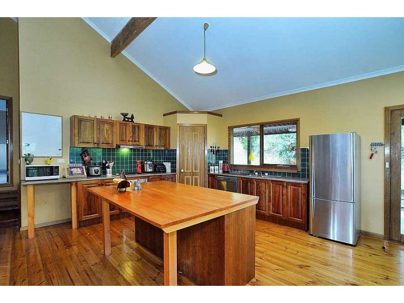 12 Ramage Road, Mount Dandenong VIC 3767