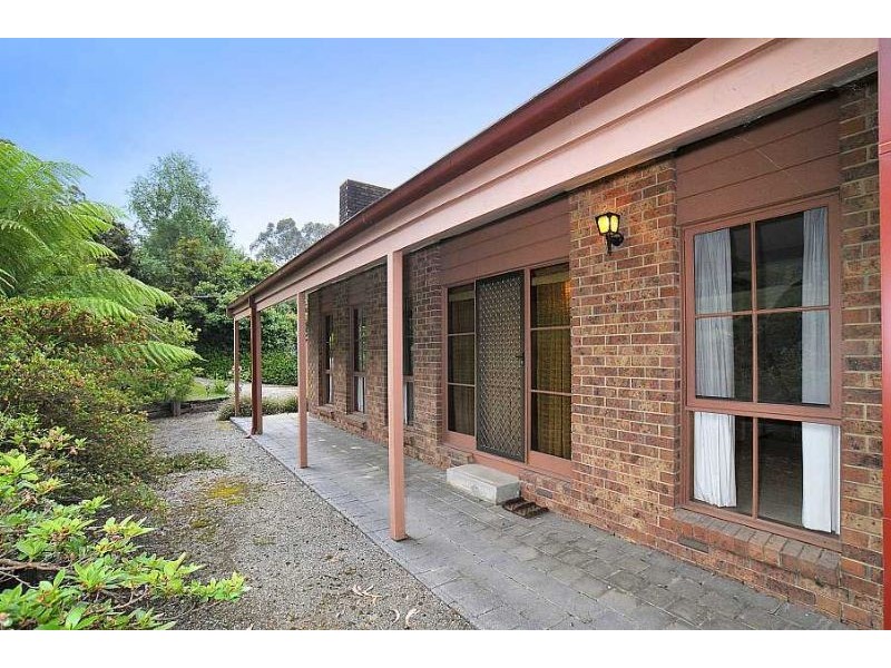 10 Braeside Avenue, Sherbrooke VIC 3789