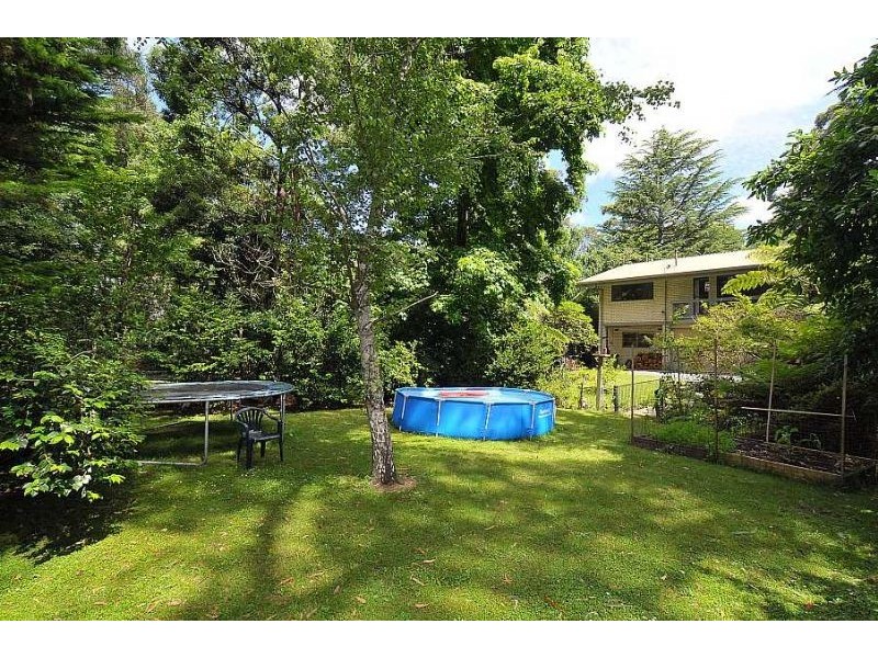 7 Pioneer Avenue, Upwey VIC 3158