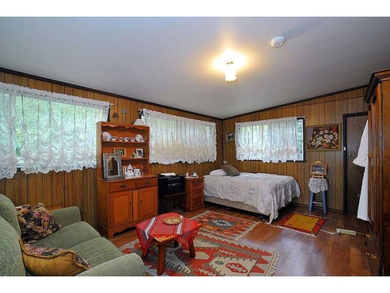 18 School Road, Olinda VIC 3788