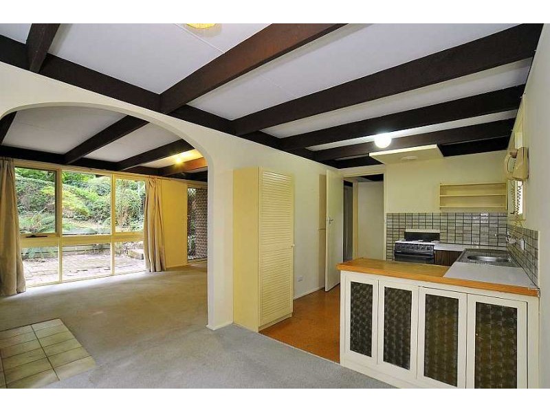 10 Mills Avenue, Sassafras VIC 3787