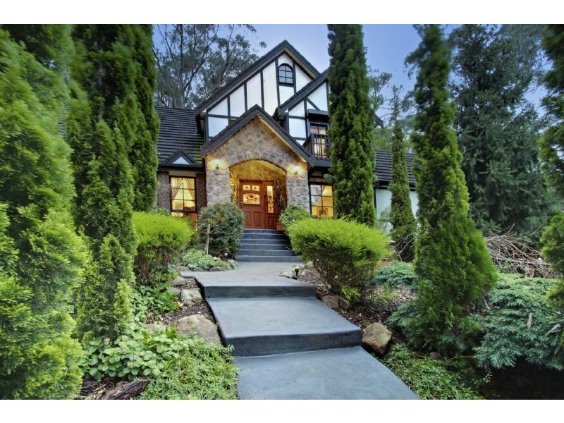 30 Mast Gully Road, Upwey VIC 3158