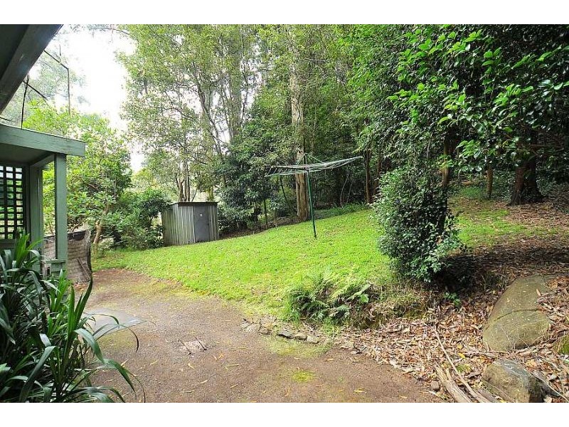 5 Fernglen Avenue, Mount Dandenong VIC 3767