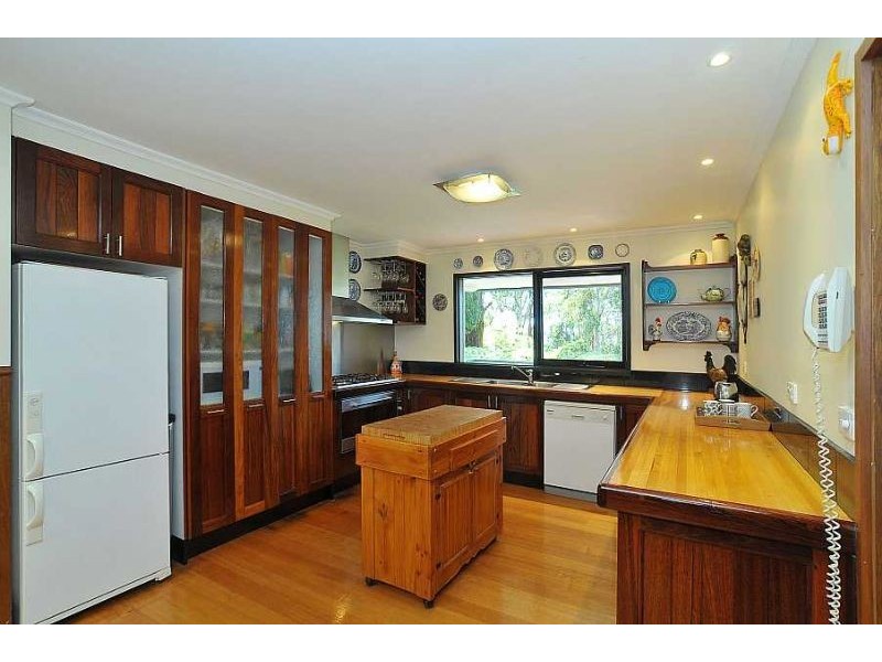 12 Alpine Crescent, Kallista VIC 3791