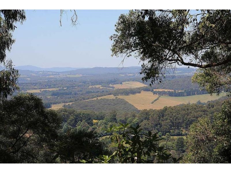 12 Alpine Crescent, Kallista VIC 3791