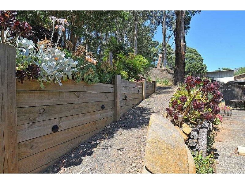 12 St James Avenue, Kallista VIC 3791