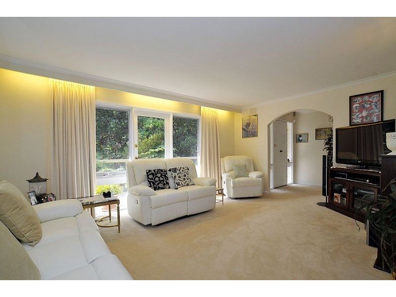 18 Benson Street, Belgrave VIC 3160