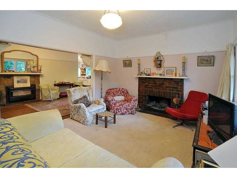 1 Talbot Avenue, Tecoma VIC 3160