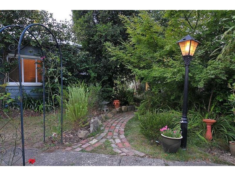 1 Talbot Avenue, Tecoma VIC 3160