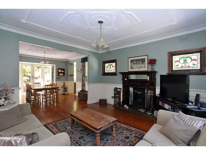 27 Monash Avenue, Olinda VIC 3788