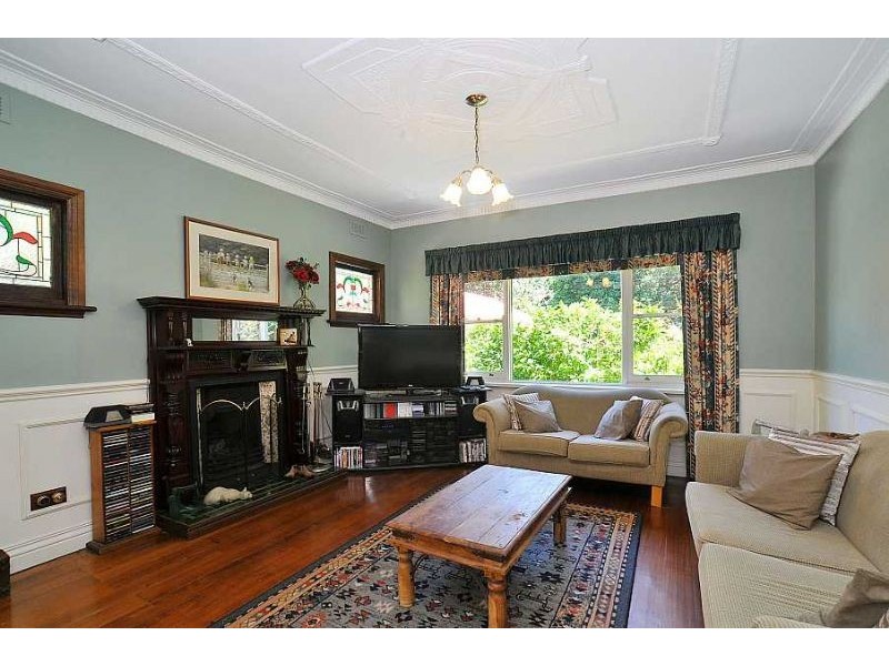 27 Monash Avenue, Olinda VIC 3788