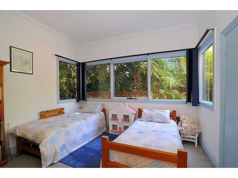 27 Monash Avenue, Olinda VIC 3788