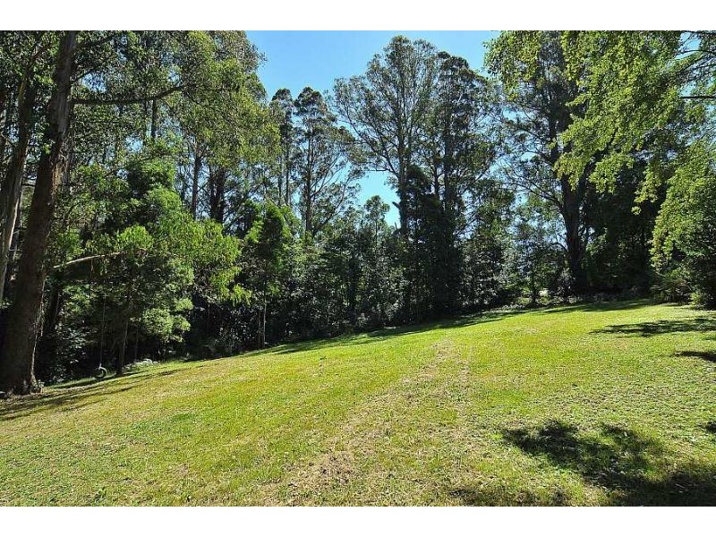 4 Farndons Road, Mount Dandenong VIC 3767