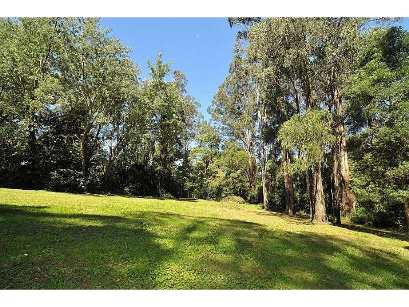 4 Farndons Road, Mount Dandenong VIC 3767