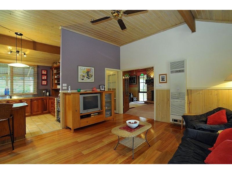 20 Bolton Road, Selby VIC 3159