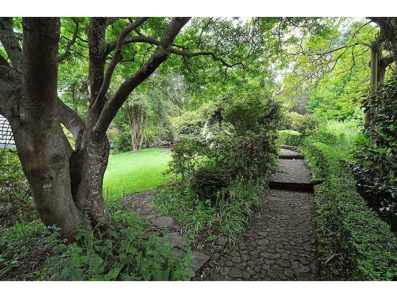 1434 Mt Dandenong Tourist Road, Mount Dandenong VIC 3767