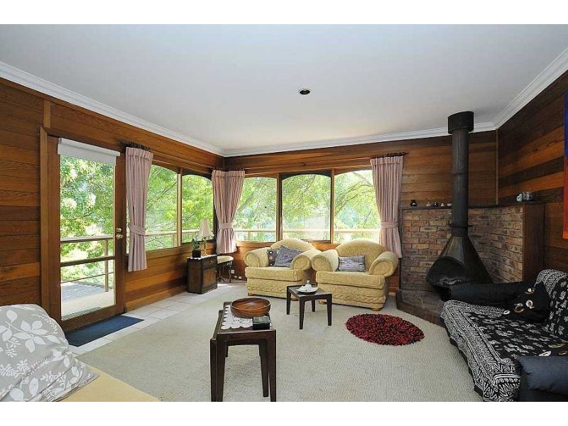 9 Glenharrow Heights Road, Belgrave VIC 3160