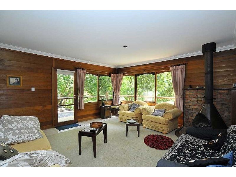 9 Glenharrow Heights Road, Belgrave VIC 3160