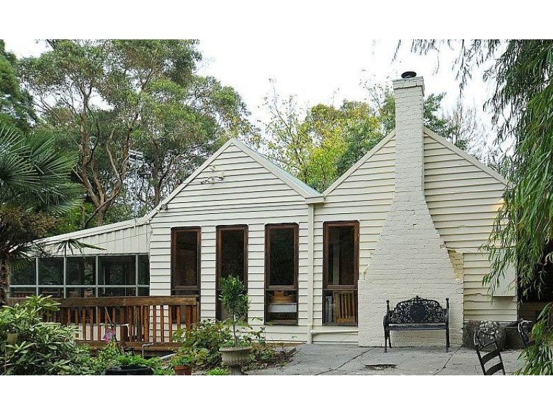 33 Monbulk Road, Belgrave VIC 3160