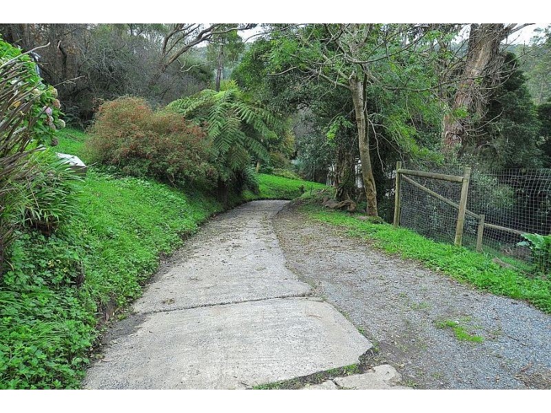 33 Monbulk Road, Belgrave VIC 3160
