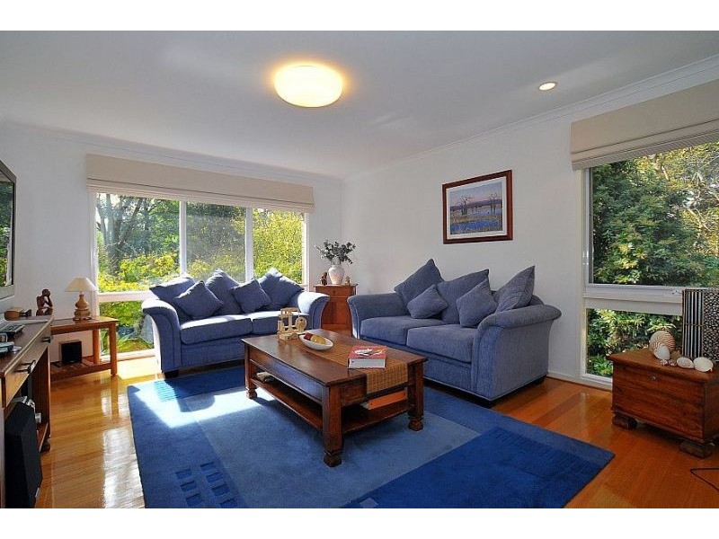 8 Toorak Road, Mount Dandenong VIC 3767