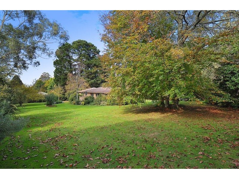 8 Toorak Road, Mount Dandenong VIC 3767