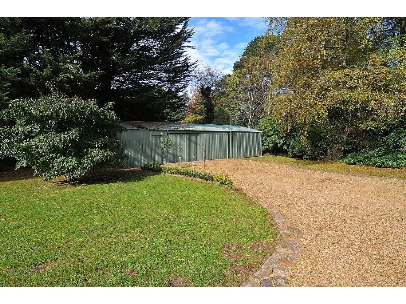8 Toorak Road, Mount Dandenong VIC 3767
