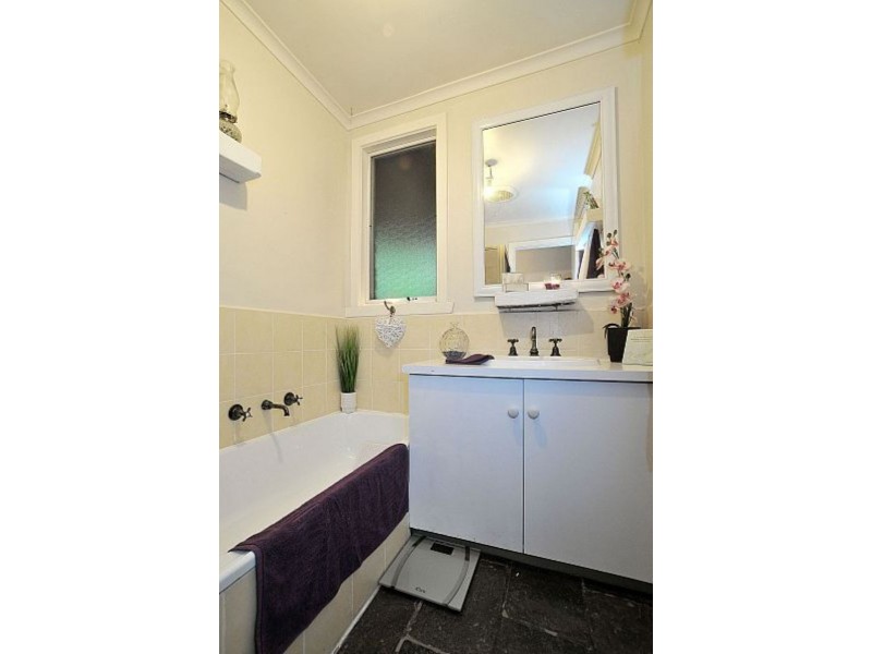 4 Ronald Avenue, Selby VIC 3159