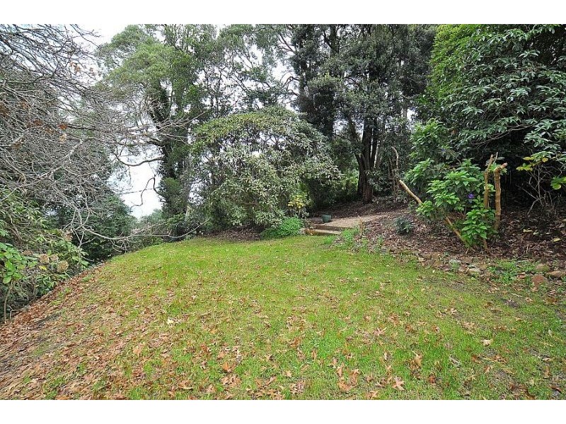 9 School Lane, Ferny Creek VIC 3786