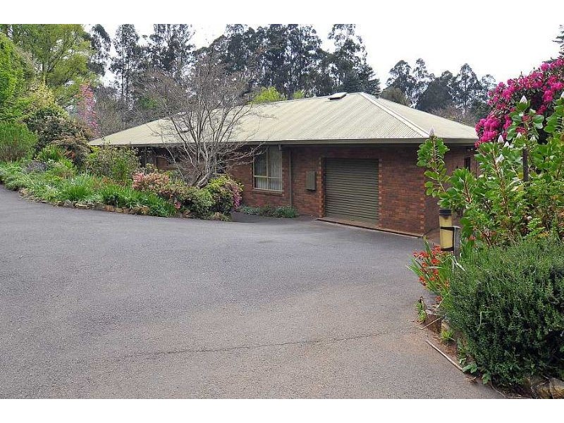 13 Cambridge Road, Mount Dandenong VIC 3767