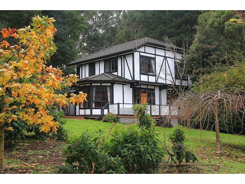 2-4 Bonnie View Road, Mount Dandenong VIC 3767