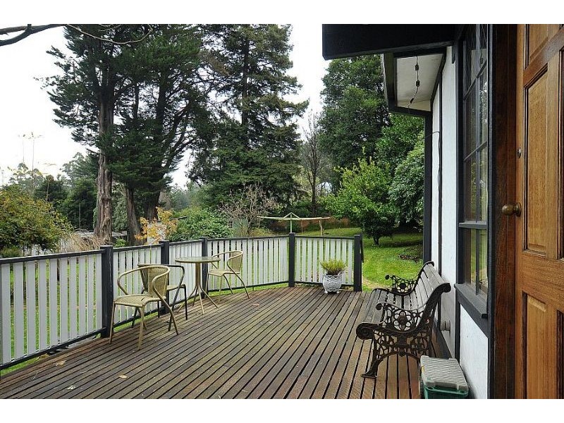 2-4 Bonnie View Road, Mount Dandenong VIC 3767