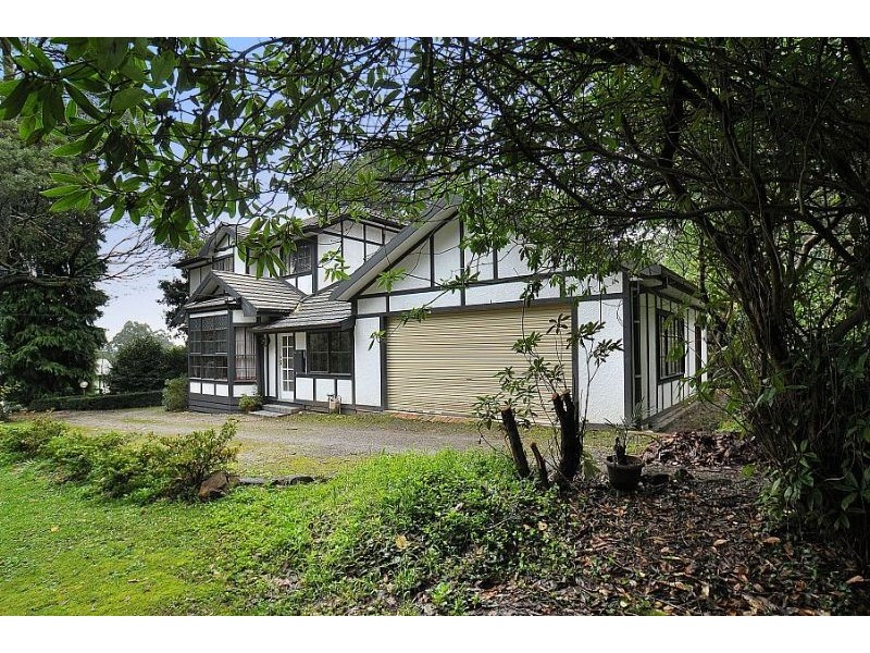 2-4 Bonnie View Road, Mount Dandenong VIC 3767