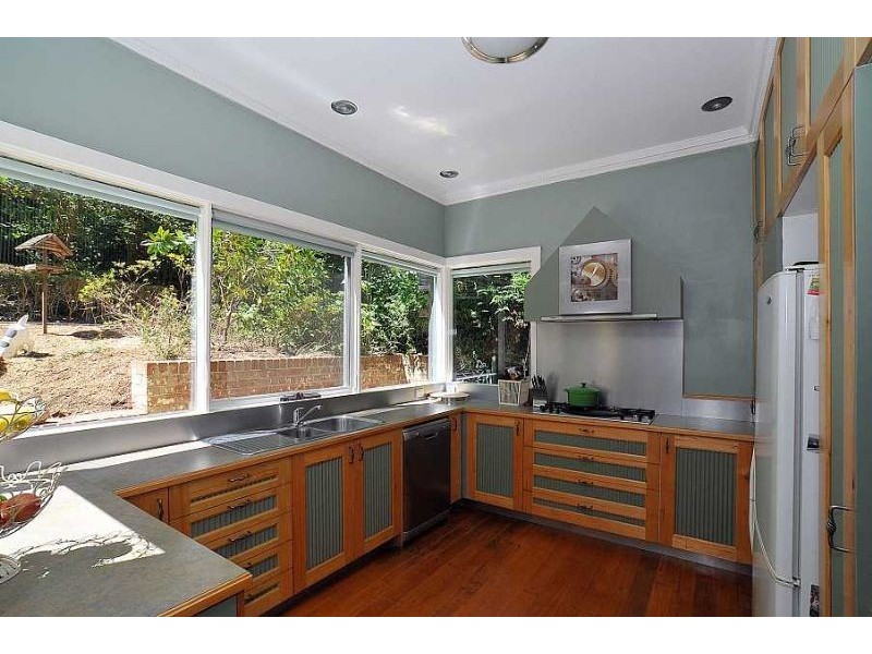 27 Monash Avenue, Olinda VIC 3788