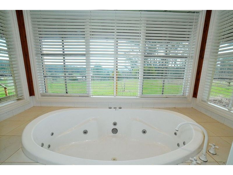 349-351 Monbulk Road, Silvan VIC 3795