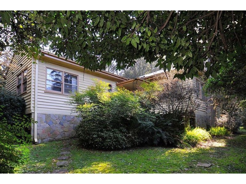 4 School Road, Olinda VIC 3788