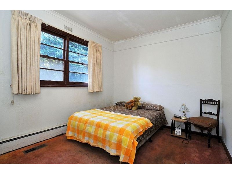 4 School Road, Olinda VIC 3788