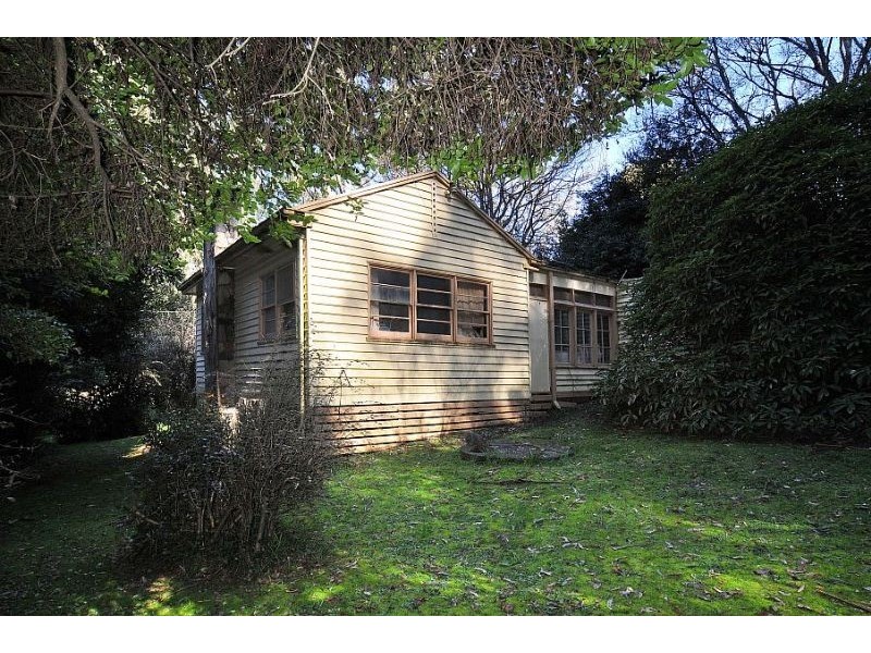 4 School Road, Olinda VIC 3788