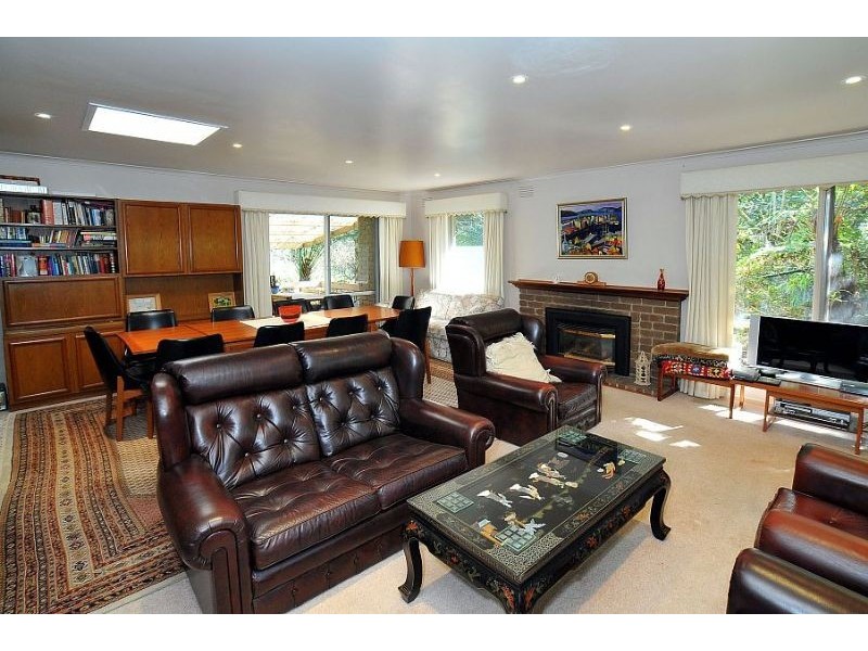 8 Greenthorpe Road, Olinda VIC 3788