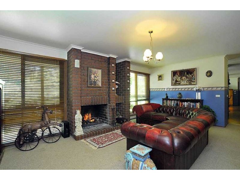 49 The Crescent, Sassafras VIC 3787