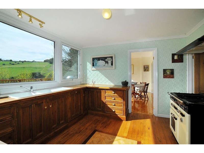 86 Trumpington Grove, Kallista VIC 3791
