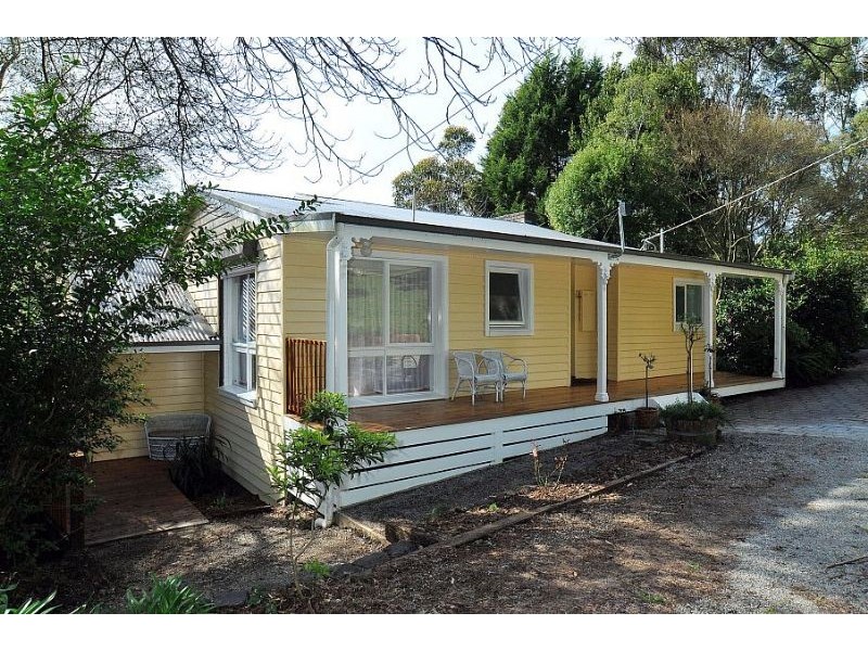 86 Trumpington Grove, Kallista VIC 3791