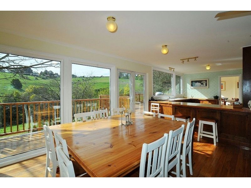 86 Trumpington Grove, Kallista VIC 3791