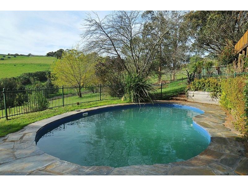 86 Trumpington Grove, Kallista VIC 3791