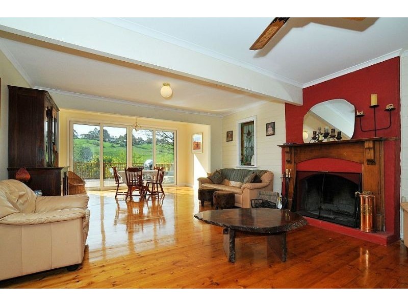 86 Trumpington Grove, Kallista VIC 3791